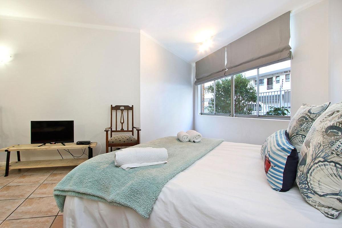Blue Waters 12 In Sea Point Apartment *